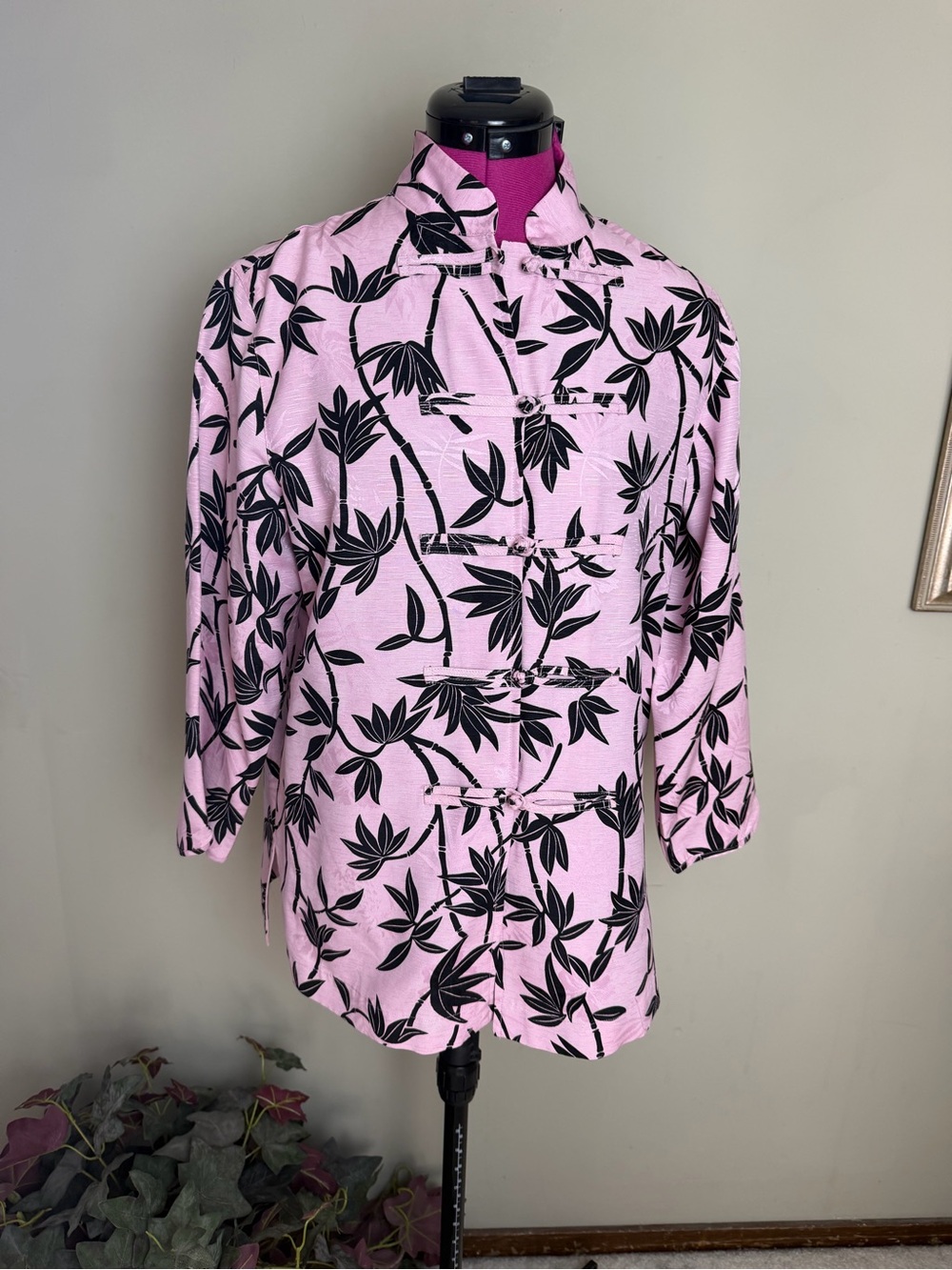 Carol Little 100% Silk Pink Tropical Button Up Side Slits Top Sz M